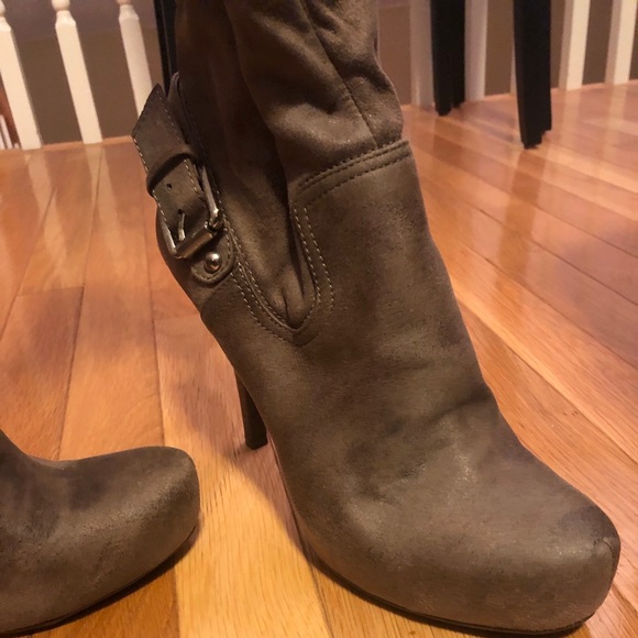 BCBGeneration Tall Boot - Picture 4 of 7